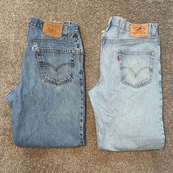 Lot of 2 Vintage Levis 550 Relaxed Fit Tapered Leg Jeans Mens 36x32 Blue 90s Y2K - Picture 1 of 15